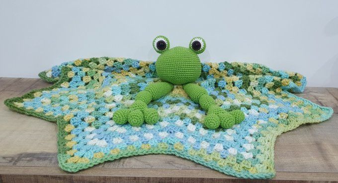 Grand doudou grenouille