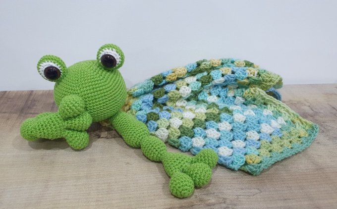 Grand doudou grenouille