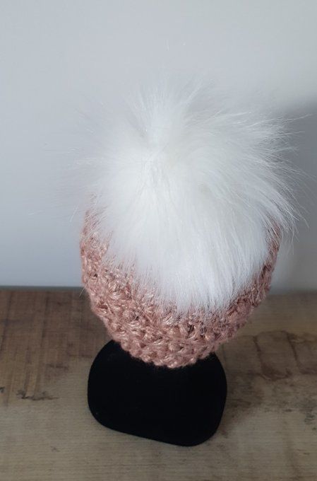 Bonnet fleurs brillant