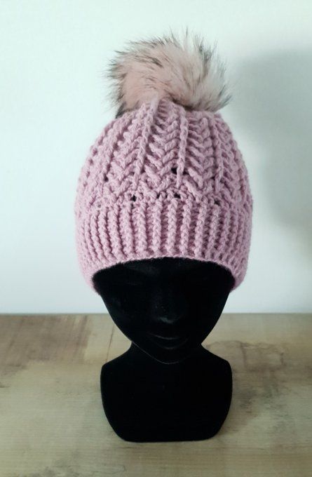 Bonnet chevrons