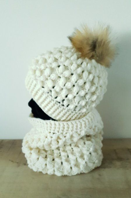Ensemble bonnet + tour de cou