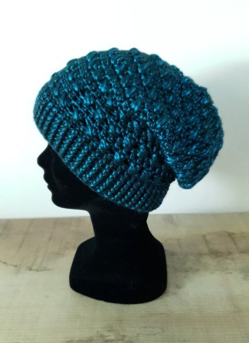 Bonnet tombant brillant